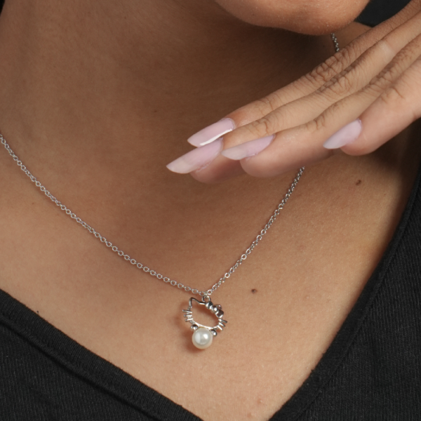 Pearl Kitty Pendant