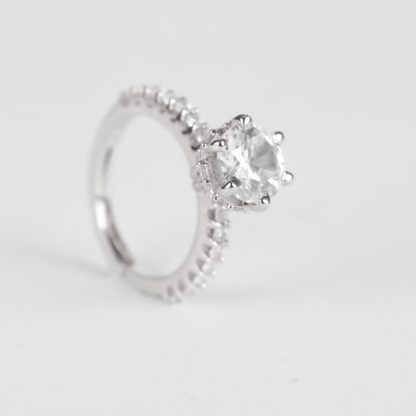 Centre Charm Solitaire - Image 3