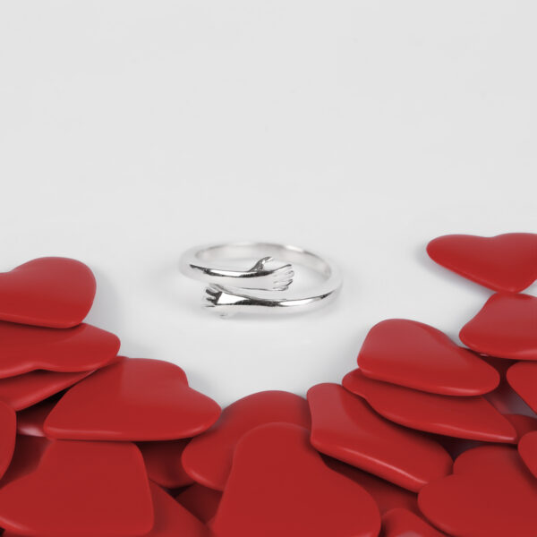 HUG RING
